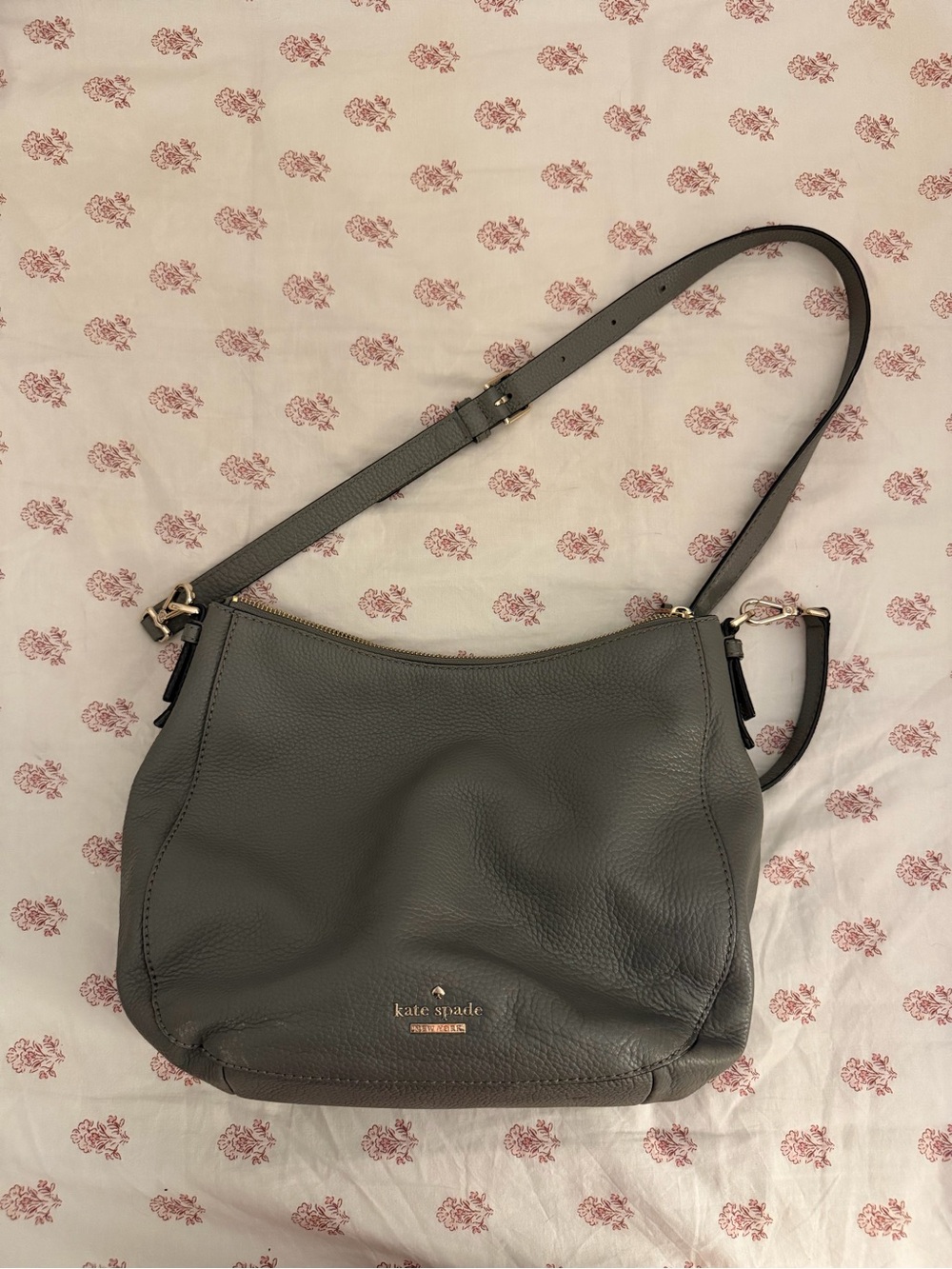 kate spade Pebbled Leather Shoulder Bag in Gray